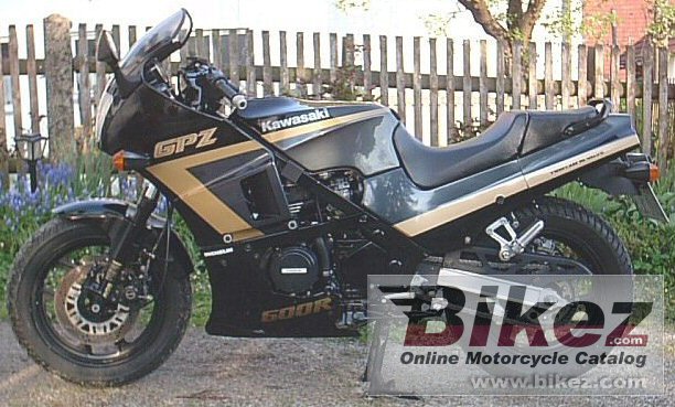 Big Christopher Shipos gpz 600 r picture and wallpaper from Bikez.com